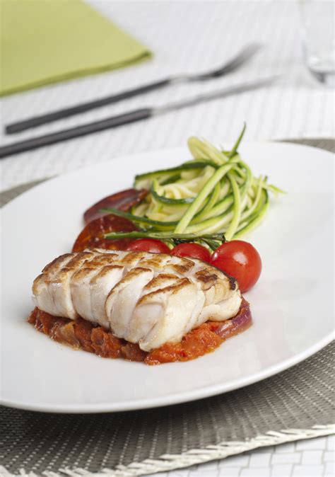 Recette Dos De Cabillaud Grill Piperade Et Spaghettis De Courgette