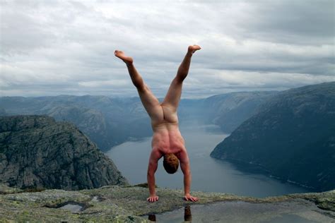 Nude Handstand Telegraph