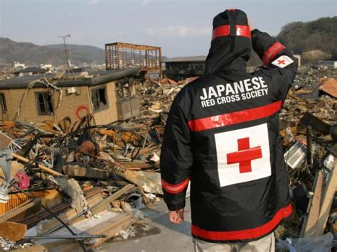 Japan Earthquake Race Against Time To Save Dozens Trapped Ahead Of