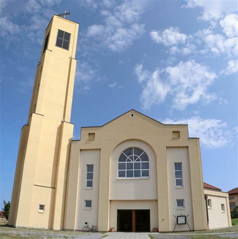 Slavlje posvete župne crkve bl Alojzija Stepinca u Novskoj