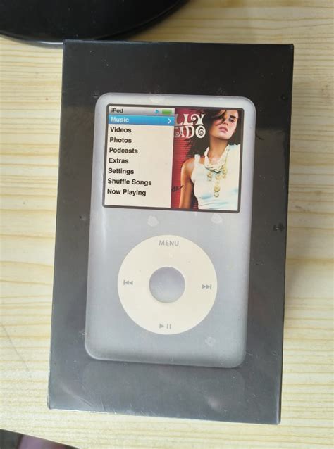 Apple Ipod Classic 80gb Mobile Phones And Gadgets Other Gadgets On