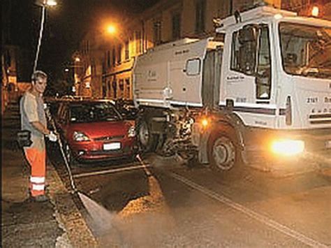 Pulizia Strade A Firenze Dal Maggio Torna Lobbligo Di Spostare L