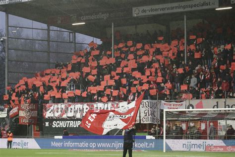 Kiek Op De Wedstried Fc Emmen Nac Breda Fc Emmen