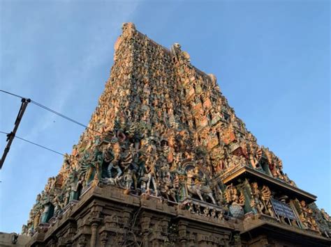 南インド最大の巡礼地、マドゥライの「ミーナークシー・アンマン寺院」