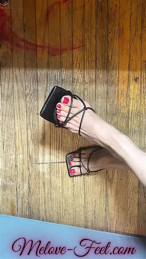 Sexy Asian Small Feet With Red Toe Nail In Open Toes Shoes Filipina Porn XHamster