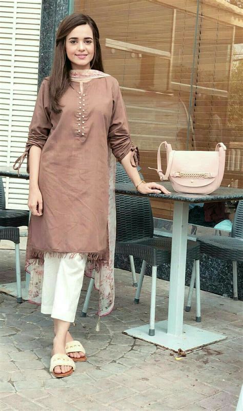 Pin By Amber Tufail On Casual And Party Dresses Casual Wear Dress