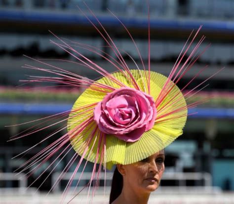 bensozia: Hats of Ascot