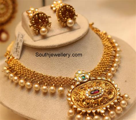 Antique Gold Necklace - Indian Jewellery Designs