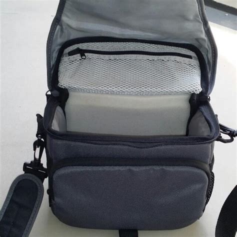 VanGuard Camera Bag, Men's Fashion, Bags, Sling Bags on Carousell