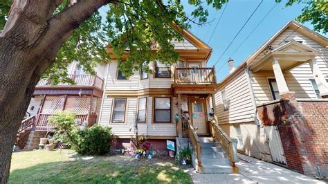 1560 W Becher St Milwaukee Wi 53215 Mls 1786097 Redfin