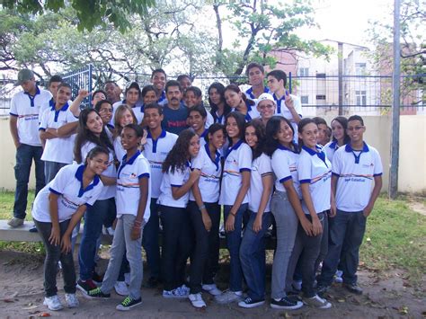 Escola De Referencia Em Ensino Medio Santos Dumont