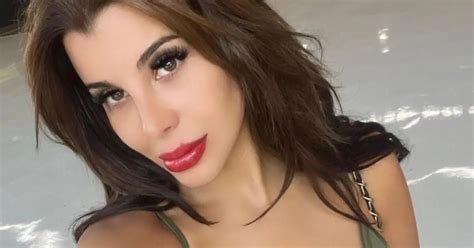 Charlotte Caniggia Esquiv La Censura De Instagram Con Dos Emojis En