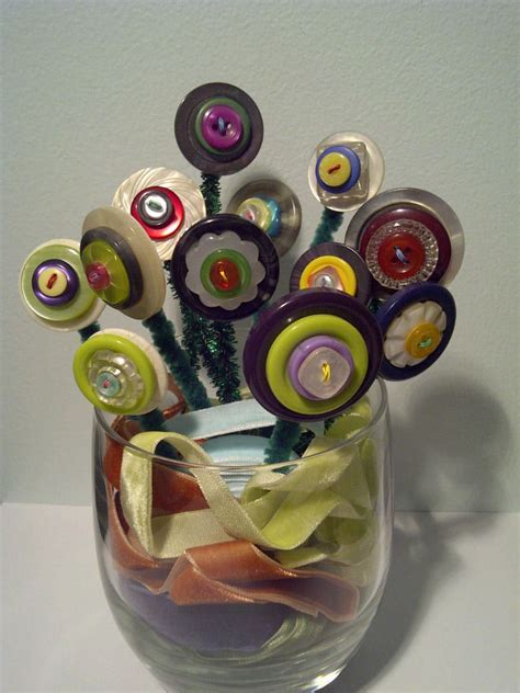 Make A Button Flower Bouquet Button Art Button Flowers Button Bouquet