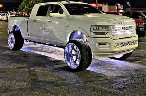 White lifted dodge ram goes hard – Artofit