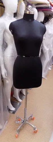 Fiberglass Black Headless Female Mannequins For Garment Display Size