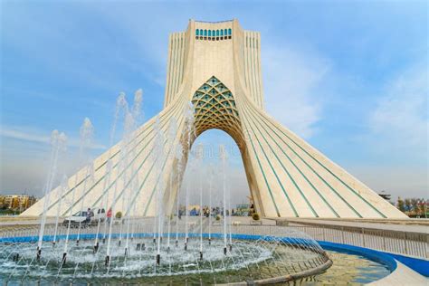 Torre Di Azadi A Teheran Liran Fotografia Editoriale Immagine Di