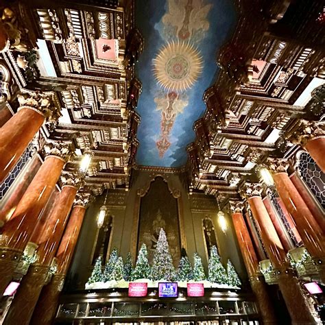 The Best St. Louis Christmas Events — The Foodie's Travel Guide