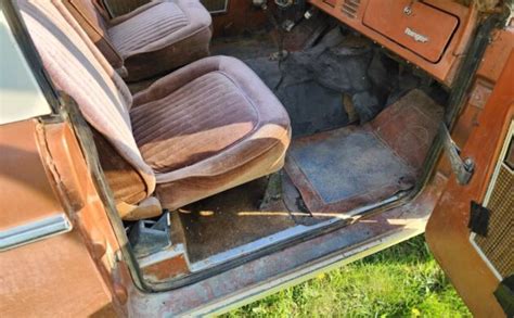 Original Survivor Ford Bronco Ranger Barn Finds