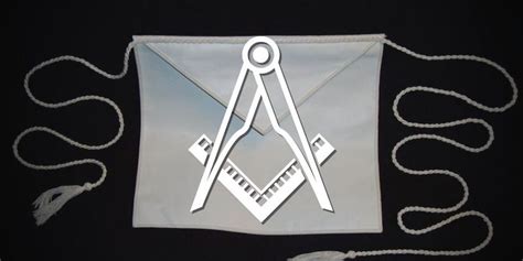 Why Do Freemasons Wear Aprons? - MasonicFind