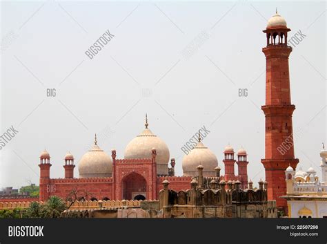 Lahore Skyline Image & Photo (Free Trial) | Bigstock