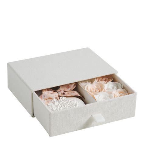 Coffret Roses Ternelles Les Pr Sents De Mathilde Secret De Santal