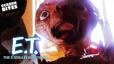 Michael Meets E.T. For The First Time | E.T. the Extra-Terrestrial | SceneScreen - YouTube