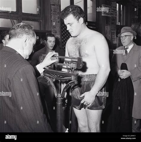 1964 El Gimnasio En El Famoso Thomas Beckett Una Casa Pública En El