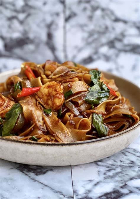 Thai Drunken Noodles Pad Kee Mao — Mischef Amo