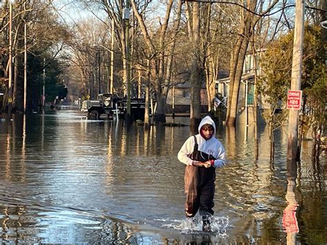 Flooding Woes Continue In N J Towns As Passaic River Keeps Rising More Rain On The Way