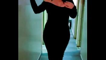 Hermosa MILF Candente se prepara para una noche de MUCHO SEXO después de trabajar XVIDEOS