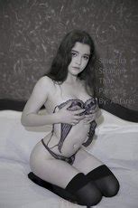 Smoking Hot Chicks Showing Their Irresistible Naked Figures 15 Photos