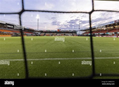 Volendam, Netherlands. 25th Feb, 2024. VOLENDAM, 25-02-2024, Kras ...