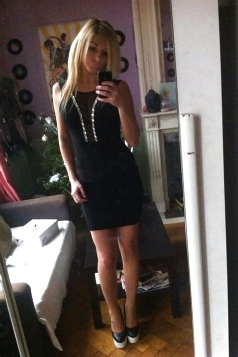 Une Grosse Chienne Blonde Qui Fais Sa Pute Sur Les Reseaux Photo 38 169 109 201 134 213