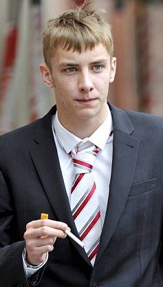 Peeping Tom Lifeguard Trapped Himself After Spying On Naked Woman Daily Mail Online