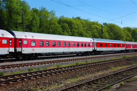 Eingereiht In PbZ 2410 Zwei Liegewagen Der DB Nachtzug Einer Davon