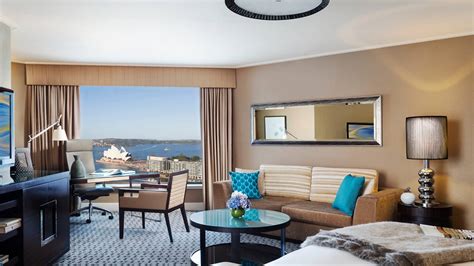 Luxury Hotel Rooms & Suites | Four Seasons Hotel Sydney