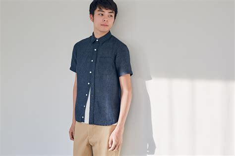 Shoppers are lining up for the latest Muji 5th Ave collection 40