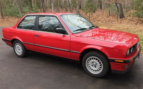 One Family Owned: 1989 BMW 325i | Barn Finds