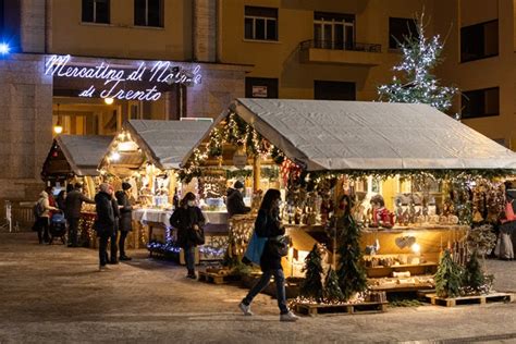 Trento La Magia Del Natale Tra Mercatini Castello E Bistrot