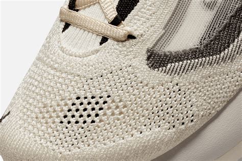 Nike Spark Flyknit - DD1901-001 - Platinum Tint / Black-Coconut Milk ...