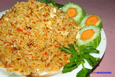 Inspirasi Spesial Kreasi Menghias Nasi Goreng