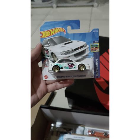 Jual Hot Wheels Regular Treasure Hunt 98 Subaru Impreza 22B STi Version Shopee Indonesia
