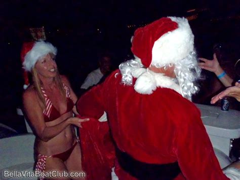 Barbi The World S Biggest Exhibitionist From Blondeflasher Hosts The World S Wildest Naked