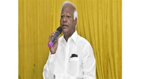 TRS MLA Thatikonda lost mental balance: Srihari | INDToday