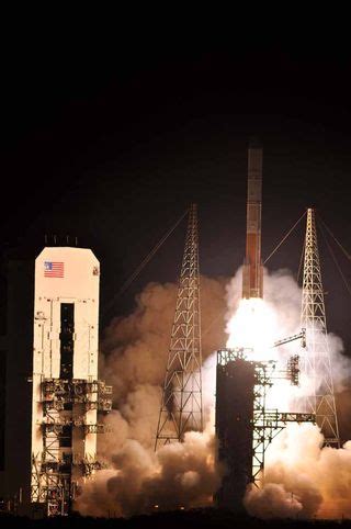 Photos: Air Force Satellite Launch Lights Up the Night | Space