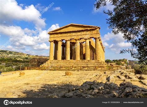 Temple Concordia Agrigento Valley Temples Archaeological Park Stock Photo by ©lachris77 593855904