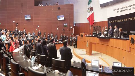 Senado Guarda Minuto De Silencio Y Reconoce A H Roes An Nimos