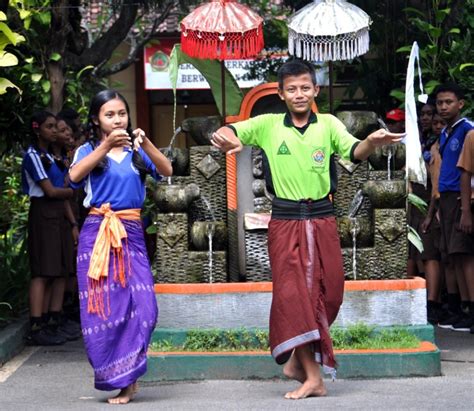 Sekolah Adiwiyata Nasional Gianyar Bali Outspoken Literacy Consultants