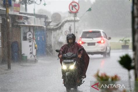 Sejumlah Wilayah Berpotensi Diguyur Hujan Lebat Dan Angin Kencang