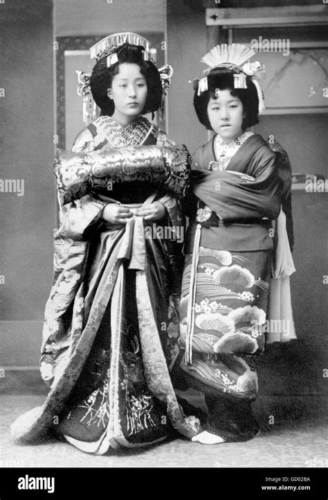 Traditional Geisha Photography